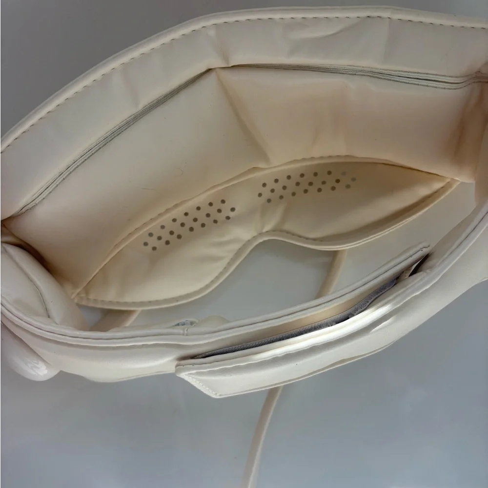 Comfortable Cream VR Sleep Headset with Remote